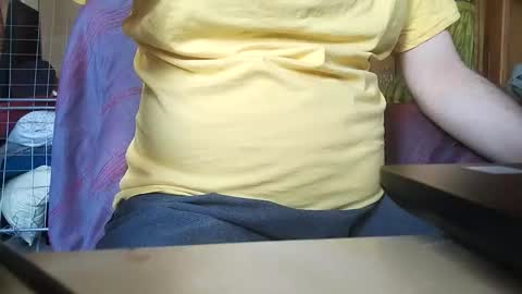 Snapshot of 2hard2handleme chatting on May 10, 2026, 3:17 pm 2hard2handleme online show from May 10, 2026, 3:17 pm