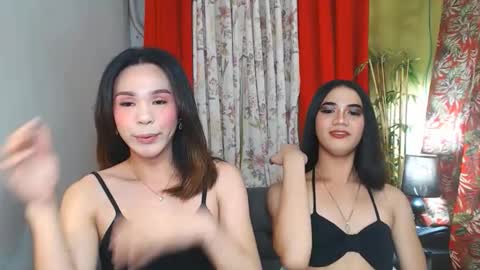2hotblowjob694uxxx online show from May 29, 2026, 2:26 pm