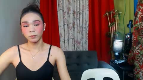 2hotblowjob694uxxx online show from June 2, 2026, 1:02 pm