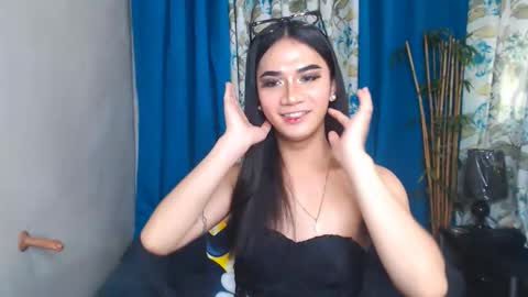 2hotblowjob694uxxx online show from June 10, 2026, 1:21 pm