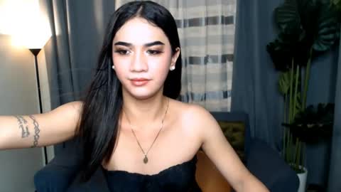 2hotblowjob694uxxx online show from June 20, 2026, 1:25 pm
