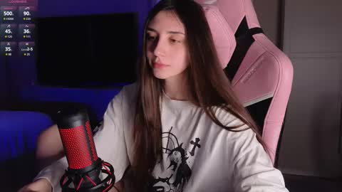 Snapshot of 2insensitive chatting on February 24, 2026, 12:58 pm Lina free control in pvt online show from February 24, 2026, 12:58 pm