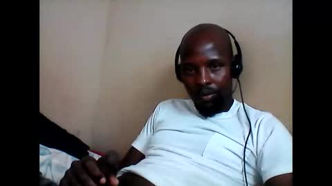 Snapshot of 2lost987610 chatting on December 3, 2025, 10:46 am 2lost987610 online show from December 3, 2025, 10:46 am