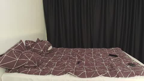 Snapshot of 2nc_ chatting on October 18, 2025, 2:40 pm Eleot online show from October 18, 2025, 2:40 pm