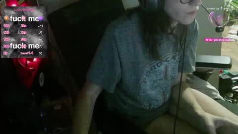 2photogs_raw online show from September 9, 2025, 5:40 am