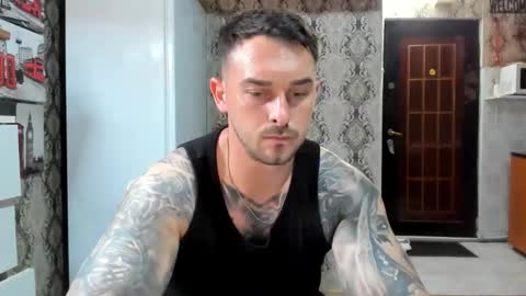 2sexymuscles online show from June 10, 2026, 8:19 pm