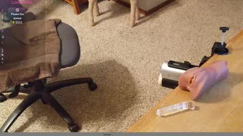 2tiredoftoys online show from November 22, 2025, 1:15 am