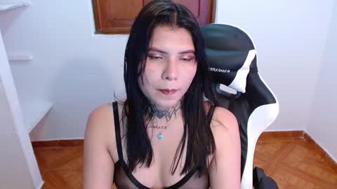 Snapshot of 3rika_gomez chatting on February 13, 2025, 2:23 am erika online show from February 13, 2025, 2:23 am