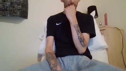 Snapshot of 420feetloverr420 chatting on September 22, 2025, 11:07 pm 420feetloverr420 online show from September 22, 2025, 11:07 pm