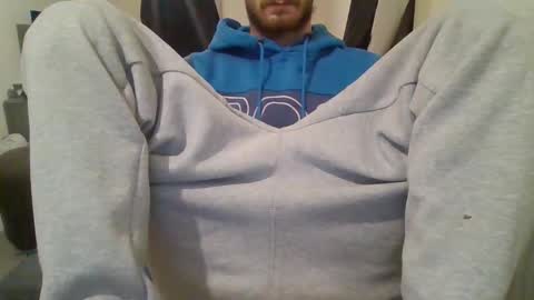 Snapshot of 420feetloverr420 chatting on October 24, 2025, 2:41 am 420feetloverr420 online show from October 24, 2025, 2:41 am