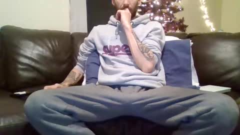 Snapshot of 420feetloverr420 chatting on November 19, 2025, 12:21 am 420feetloverr420 online show from November 19, 2025, 12:21 am