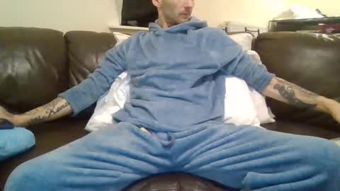 420feetloverr420 online show from March 20, 2026, 9:41 pm