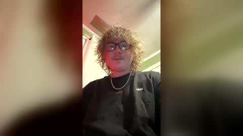 Snapshot of 420jizzva chatting on August 6, 2026, 1:29 am Daddythickdick420 online show from August 6, 2026, 1:29 am
