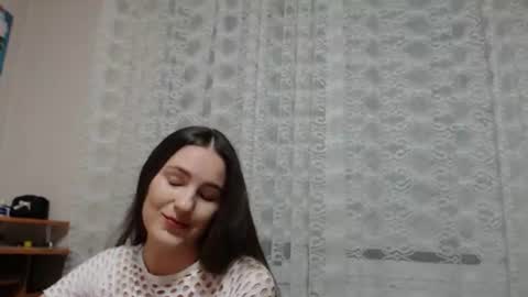 Snapshot of 50shades_of_wet chatting on August 1, 2026, 12:21 am Yana online show from August 1, 2026, 12:21 am