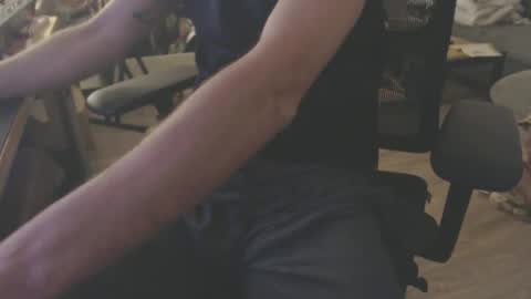 Snapshot of 64293boy chatting on January 28, 2025, 5:54 am 64293boy online show from January 28, 2025, 5:54 am