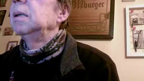 Snapshot of 64shorty chatting on September 19, 2025, 9:22 am 64shorty online show from September 19, 2025, 9:22 am