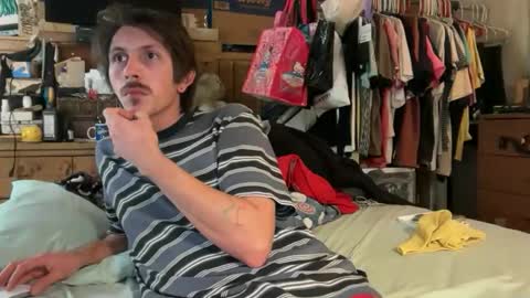 FUCKR online show from October 19, 2025, 10:49 am