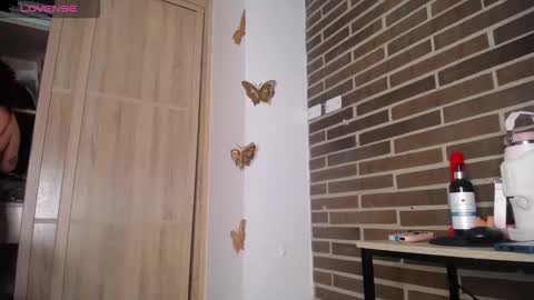 6nalanie online show from March 16, 2026, 6:17 am