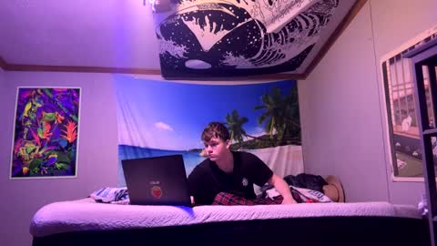 Snapshot of 710lemonade420 chatting on December 6, 2024, 8:05 am lemonade online show from December 6, 2024, 8:05 am