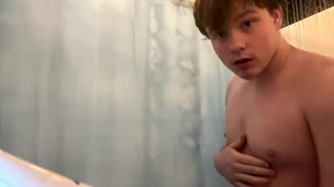 Snapshot of 710lemonade420 chatting on February 1, 2025, 10:23 pm lemonade online show from February 1, 2025, 10:23 pm