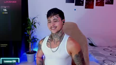 Stefan online show from November 12, 2025, 4:51 pm