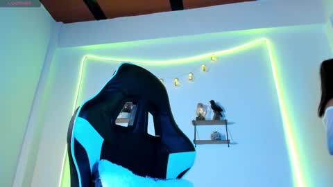 Snapshot of 77neferkitty77 chatting on October 13, 2025, 12:21 am online show from October 13, 2025, 12:21 am