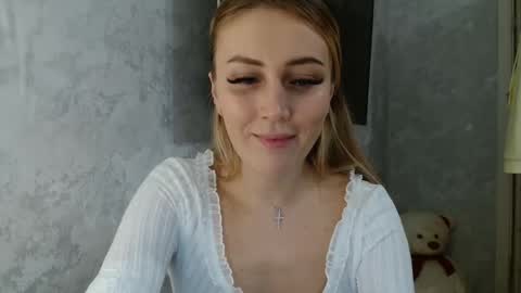 Snapshot of 7melania chatting on September 21, 2025, 7:15 pm 7melania online show from September 21, 2025, 7:15 pm