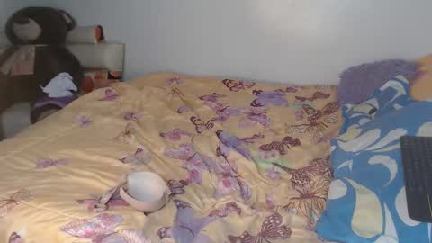 Snapshot of 7sunflower7 chatting on December 18, 2025, 12:38 am SunFlower online show from December 18, 2025, 12:38 am