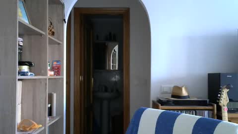 Snapshot of 7thsojourn chatting on December 16, 2024, 12:16 pm Papi online show from December 16, 2024, 12:16 pm