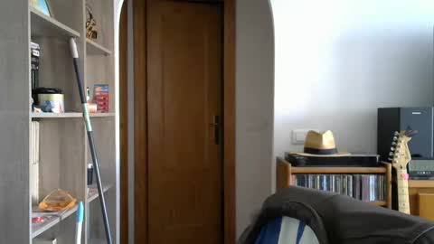 Snapshot of 7thsojourn chatting on January 18, 2025, 10:39 am Papi online show from January 18, 2025, 10:39 am