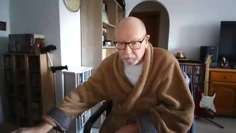 Snapshot of 7thsojourn chatting on February 7, 2025, 9:37 am Papi online show from February 7, 2025, 9:37 am