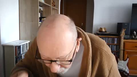 Snapshot of 7thsojourn chatting on February 8, 2025, 12:06 pm Papi online show from February 8, 2025, 12:06 pm