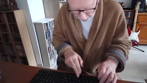 Snapshot of 7thsojourn chatting on March 5, 2025, 10:33 am Papi online show from March 5, 2025, 10:33 am