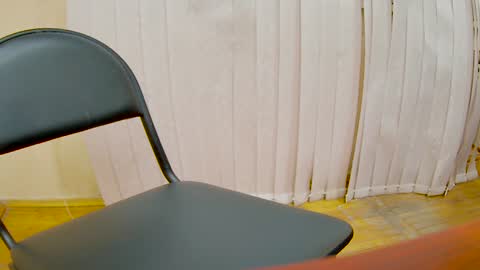 bob big head online show from December 25, 2024, 1:53 am