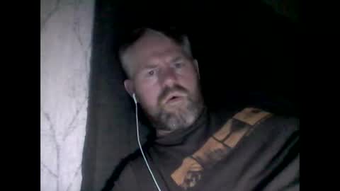 Snapshot of 81jonnyx chatting on February 22, 2025, 11:03 pm 81jonnyx online show from February 22, 2025, 11:03 pm