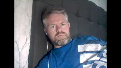 Snapshot of 81jonnyx chatting on March 7, 2025, 12:01 pm 81jonnyx online show from March 7, 2025, 12:01 pm