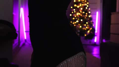 Monicano face online show from December 31, 2024, 11:20 am