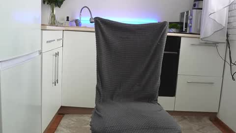 Monicano face online show from March 16, 2026, 5:44 am