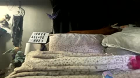 That girl online show from March 6, 2026, 2:57 pm