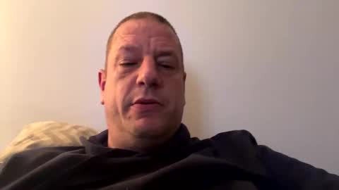 8incher2781 online show from November 19, 2025, 7:19 am