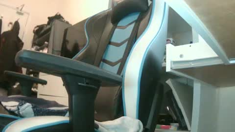 Arturo online show from January 16, 2025, 11:37 pm