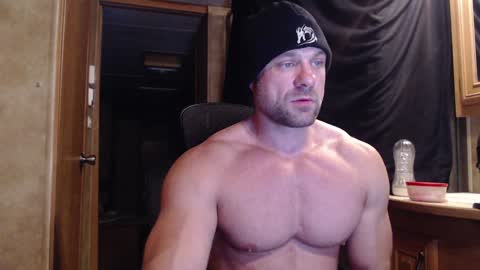 Snapshot of 9fat_inches chatting on December 5, 2024, 4:53 am 9 fat inches online show from December 5, 2024, 4:53 am