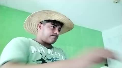 9vinhocamshow online show from February 8, 2025, 12:17 pm