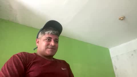 9vinhocamshow online show from April 15, 2026, 11:50 am