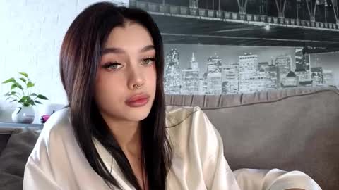 Snapshot of 9west chatting on October 21, 2025, 10:27 am KARINA online show from October 21, 2025, 10:27 am