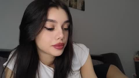 Snapshot of 9west chatting on February 28, 2026, 3:35 pm KARINA online show from February 28, 2026, 3:35 pm