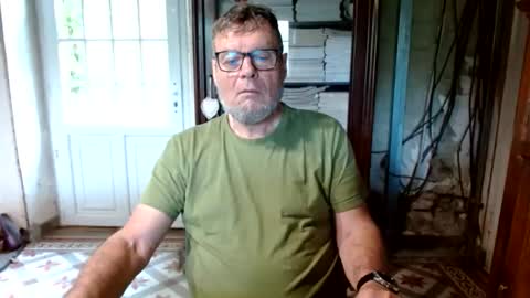 Snapshot of _123_voyeur_ chatting on April 12, 2026, 10:09 am _123_voyeur_ online show from April 12, 2026, 10:09 am