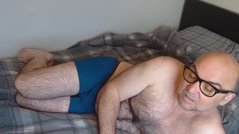 God Zeus online show from April 6, 2026, 5:52 am