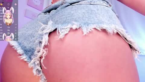 Snapshot of _abby_westt chatting on September 18, 2025, 3:30 am Sophia online show from September 18, 2025, 3:30 am