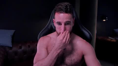 _adamcoper_ online show from November 18, 2025, 3:16 pm